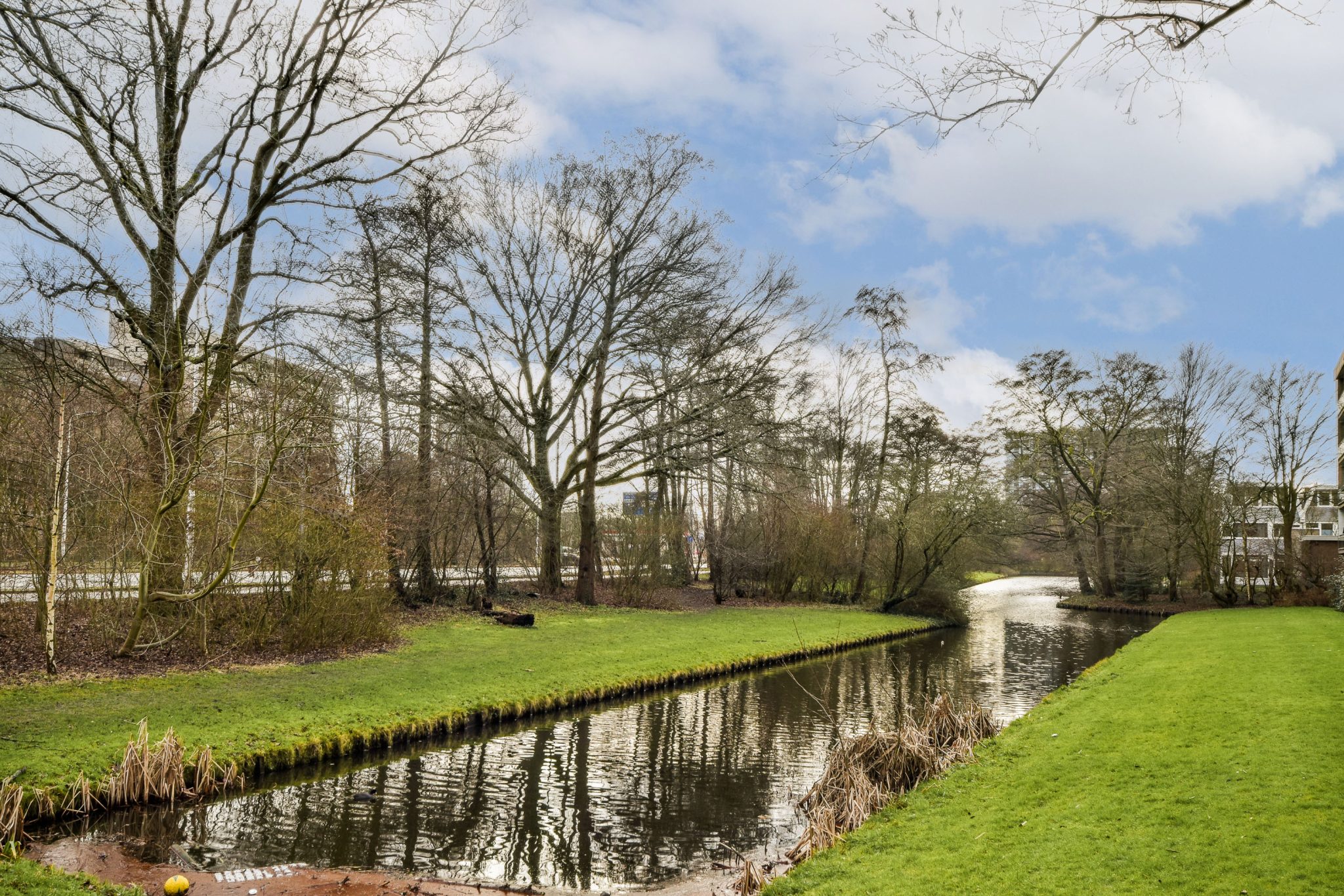 Foto 14 van 18, Hoeksewaard 93